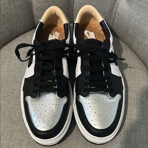 Nike Air Men's Black and Silver Sneakers